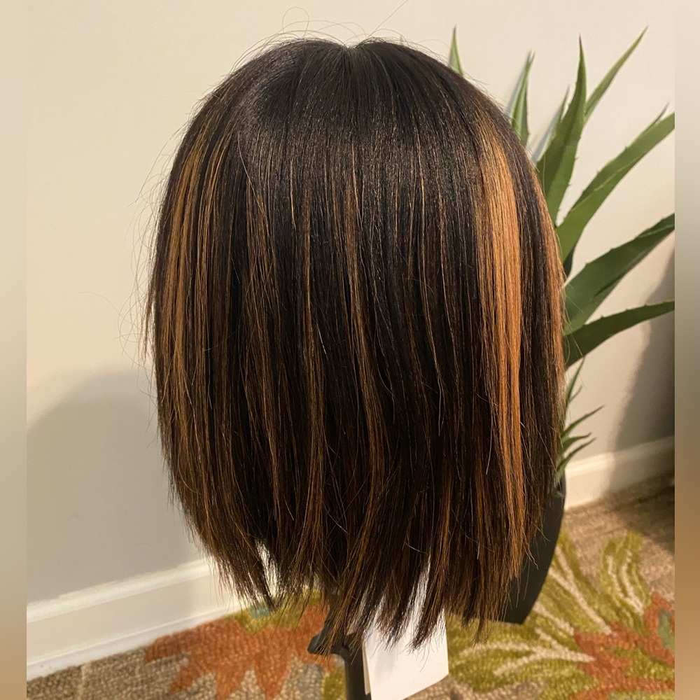 LUVME Put On and Go Ash Blonde Highlight / Brown Highlight Natural Black Layered